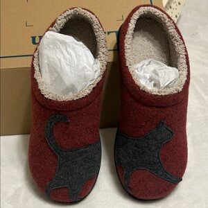 L.L. Bean Red Slippers with kitty motif